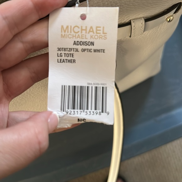 Michael Kors Addison Large Pebbled Leather Tote NWT - Picture 15 of 15